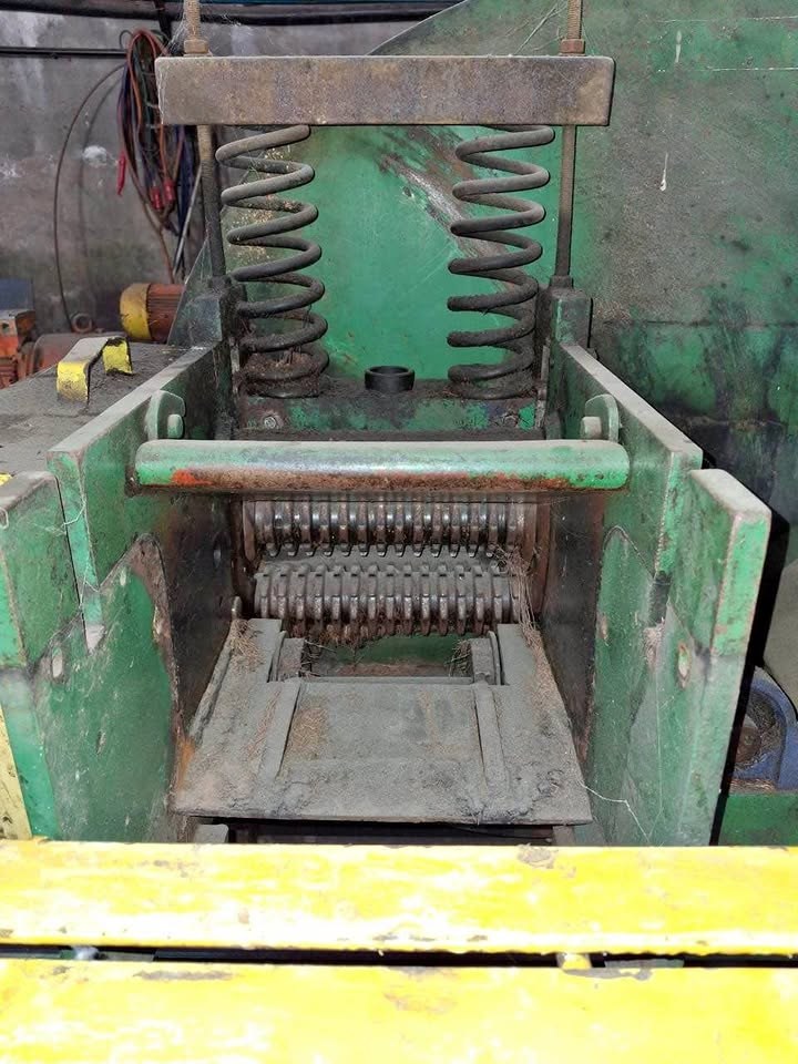 EmttPqUyNsECBixK.jpg