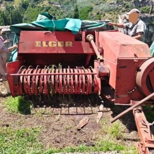 New Holland Welger Blokkie / Block Baler