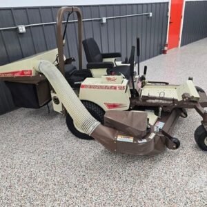 2017 GRASSHOPPER 125V Lawn Mower
