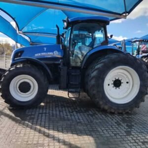 New Holland T7060 Trekker / Tractor