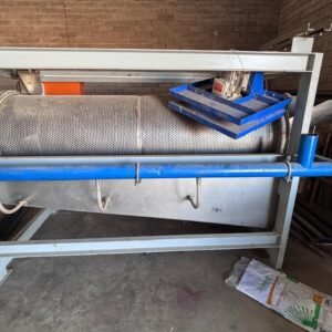 Heavy Duty Vegetable Washing Machine / Swaardiens Groente Was Masjien