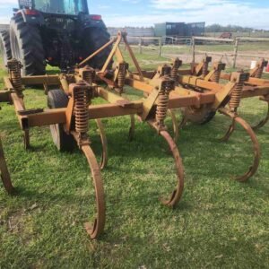 13 Tand Beitel Bloeg / 13 Tine Chisel Plough