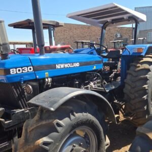2 x New Holland 8030 4×4 Trekker / Tractor