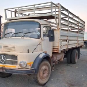 8 Ton Mercedes Benz Dropside Cattle Rail Truck / Valkant Bees Tralie Vragmotor