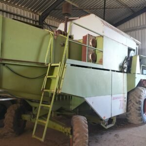 Claas Dominator 76