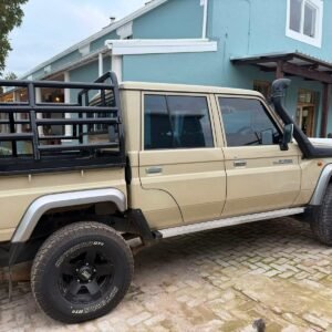 Toyota Land Cruiser Double Cab V8 Diesel Bakkie / Pickup
