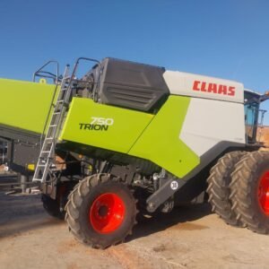 Claas Trion 750 Combine Harvester / Stroper