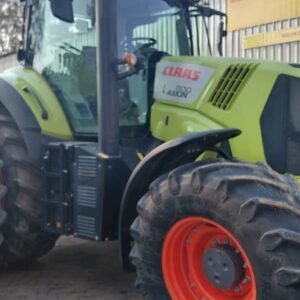 Claas Axion 800 4WD Cab Trekker / Tractor