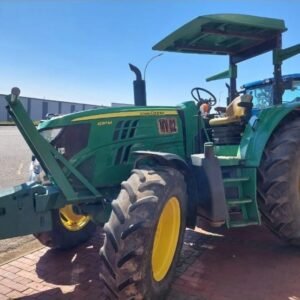 John Deere 6110M Trekker / Tractor