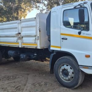 Hino 15-257 Dropside Truck / Trok