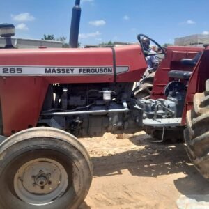Massey Ferguson 265 Trekker / Tractor