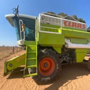 Claas Mega 204 Stroper / Combine Harvester