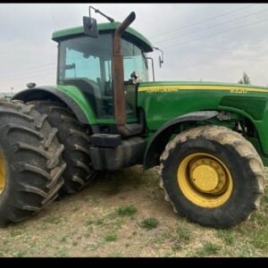 John Deere 8320