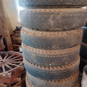 8x Bande / Tyres with Rims